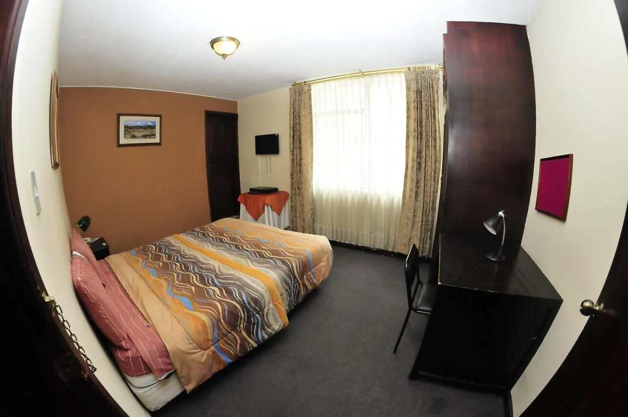 Hostal Millenium Quito 0*,  Ekwador