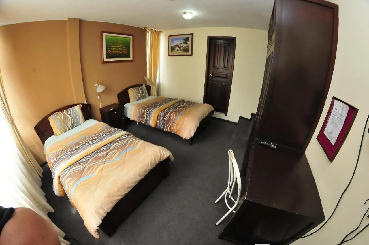 Pensjonat Hostal Millenium Quito
